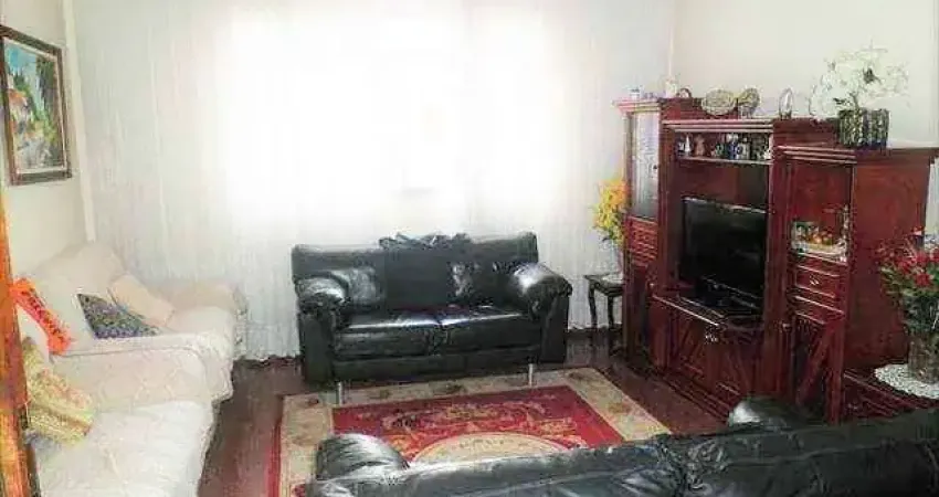 Sobrado à venda, 150 m², 5 quartos, 3 banheiros, 1 suíte
