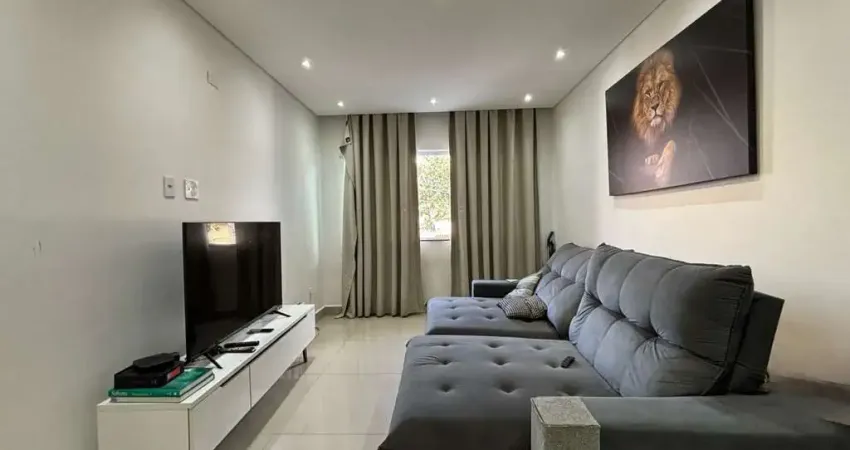 Sobrado à venda, 150 m², 3 quartos, 3 banheiros, 1 suíte