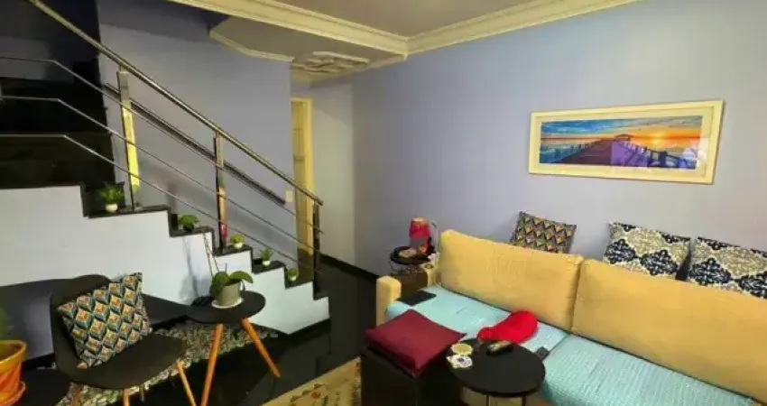 Sobrado à venda no Bairro do Jardim Santa Monica na Avenida Santa Mônica 326