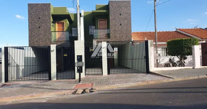 Casa com 3 quartos para alugar na Rua Ruy Holzmann, Contorno, Ponta Grossa