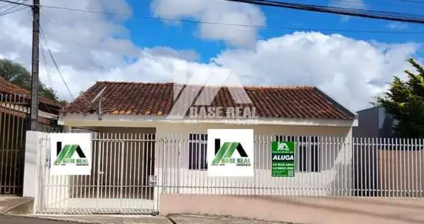 Casa com 3 quartos para alugar na Rua Guaíra, Boqueirão, Guarapuava