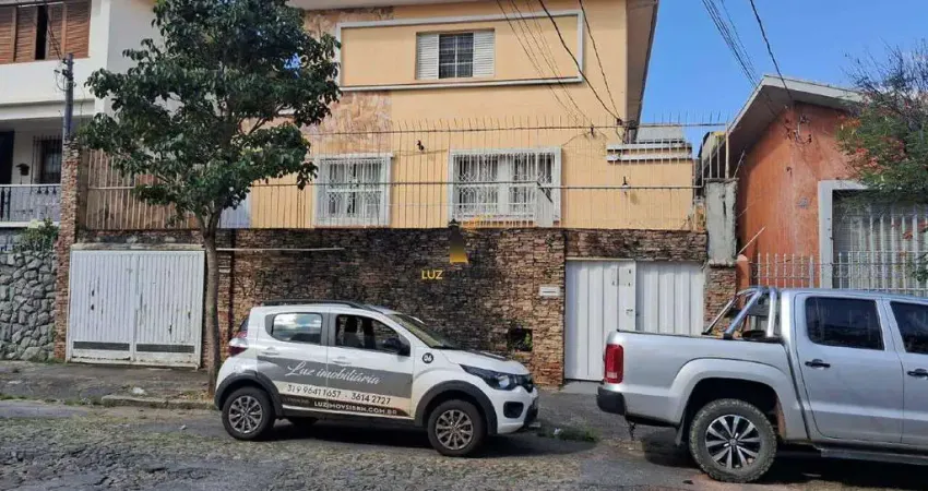 Casa para aluguel, 9 quartos, 2 suítes, 2 vagas, Santa Tereza - Belo Horizonte/MG