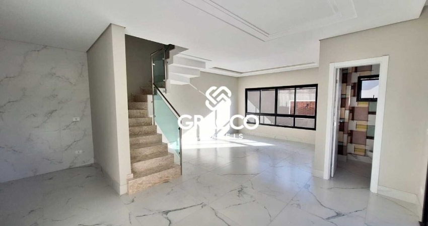 Sobrado Triplex à venda no Portão - Curitiba