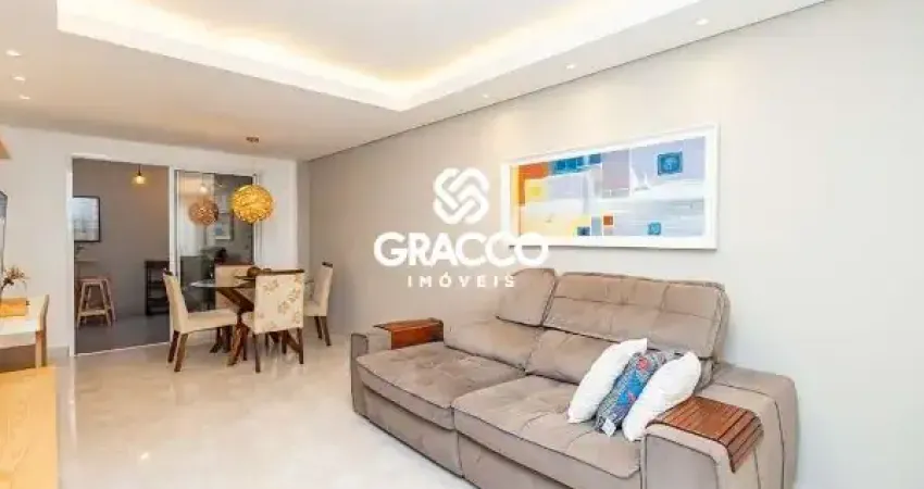 Sobrado Triplex 3 Quartos com 2 Vagas de garagem - Tingui