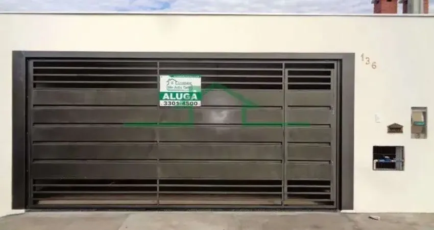 Casa com 3 quartos para alugar na Rua Noêmia Gouvea Rodrigues Sartini, Pompéia, Piracicaba