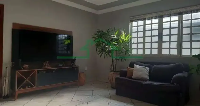 Casa com 4 quartos à venda na Rua João Giuste, Santa Terezinha, Piracicaba