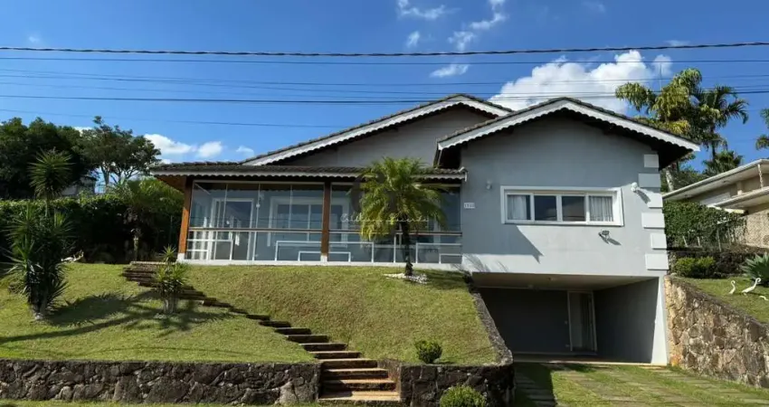 SERRA DA ESTRELA - Casa à venda com 3 quartos e área de lazer no condomínio Serra da Estrela
