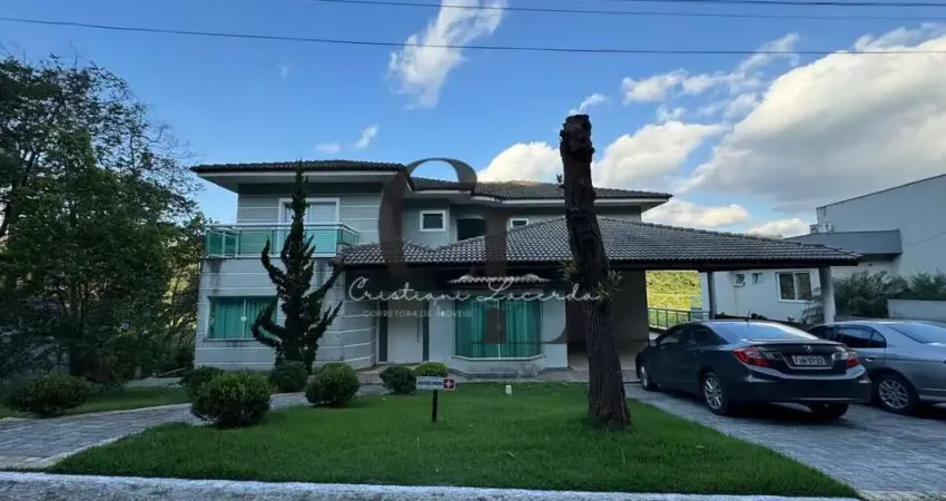 SUÍÇA DA CANTAREIRA - Casa em condomínio à venda com 5 suítes e 6 vagas em Mairiporã