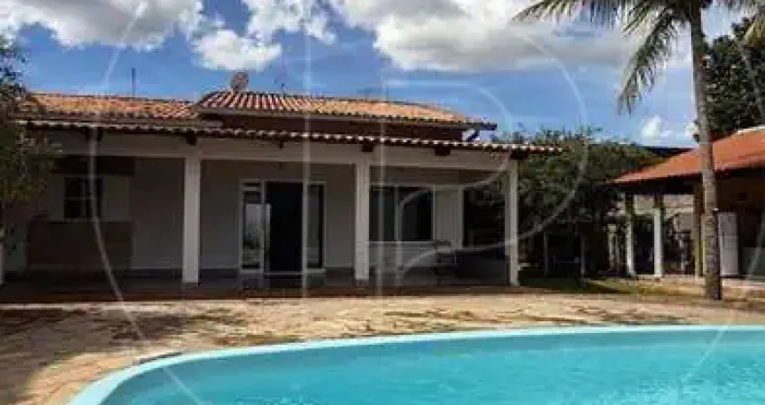 Casa para Venda em Caldas Novas, Itaguai 3, 2 dormitórios, 1 suíte, 3 banheiros, 2 vagas