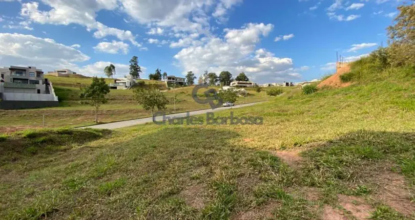 Terreno plano de 640m² no Cond. GSP Arts por R$ 320 mil