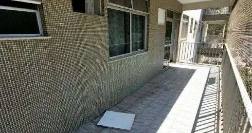 PRAÇA SECA / EXCELENTE APTO 2 QUARTOS + DEPENDÊNCIA COMPLETA