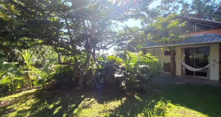 Chácara em meia a mata com cachoeira em Canelinha/SC bairro Rolador