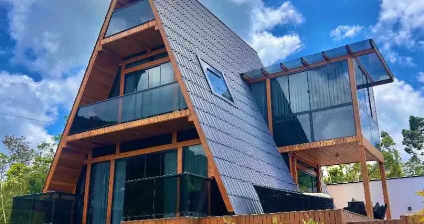 Magnífico chalé totalmente incrível localizado em canelinha