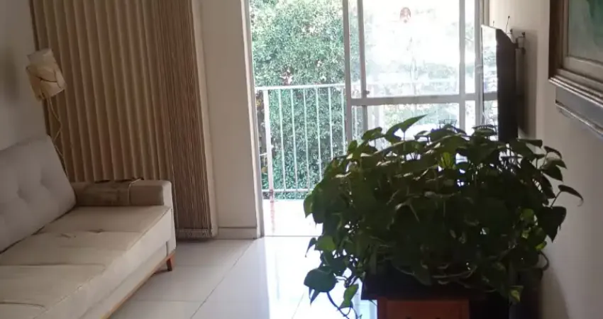 Lindo apartamento , sol da manhã, iluminado, acolhedor, espaçoso, vista livre