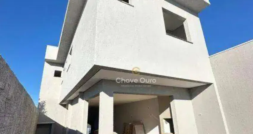 Sobrado com 3 dormitórios à venda, 140 m² por R$ 860.000,00 - Santa Cruz - Cascavel/PR