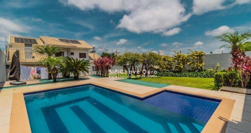 Casa com 5 quartos à venda no Centro, Cascavel 