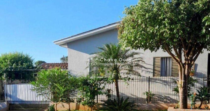 Casa com 3 dormitórios à venda em Perobal, próximo à Umuarama, 133 m² por R$ 160.000 - Centro - Perobal/PR