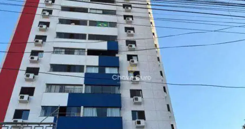 Apartamento no centro com 03 suítes