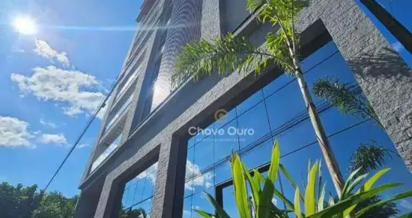 Apartamento Duplex com 3 suítes , elevador privativo , jacuzzi e area de festa com vista privilegiada e permanente do Lago Municipal