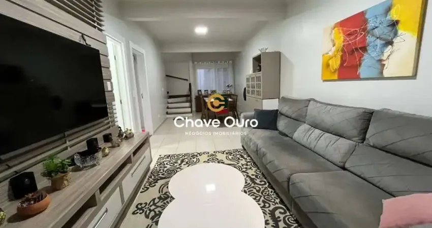 Casa com 3 quartos à venda no Centro, Cascavel 
