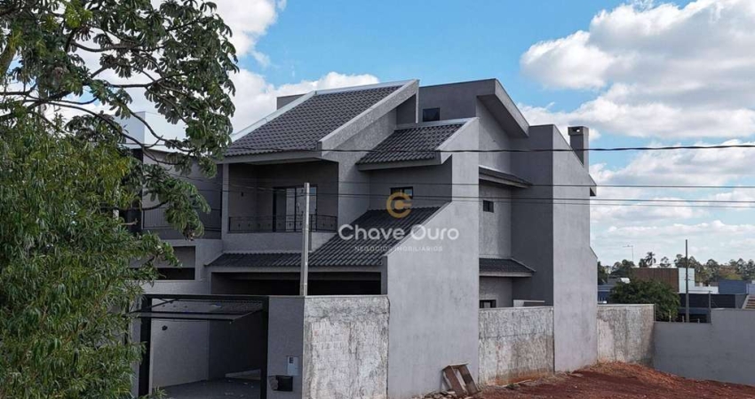 Sobrado com 3 dormitórios à venda, 155 m² por R$ 730.000,00 - Tocantins - Toledo/PR