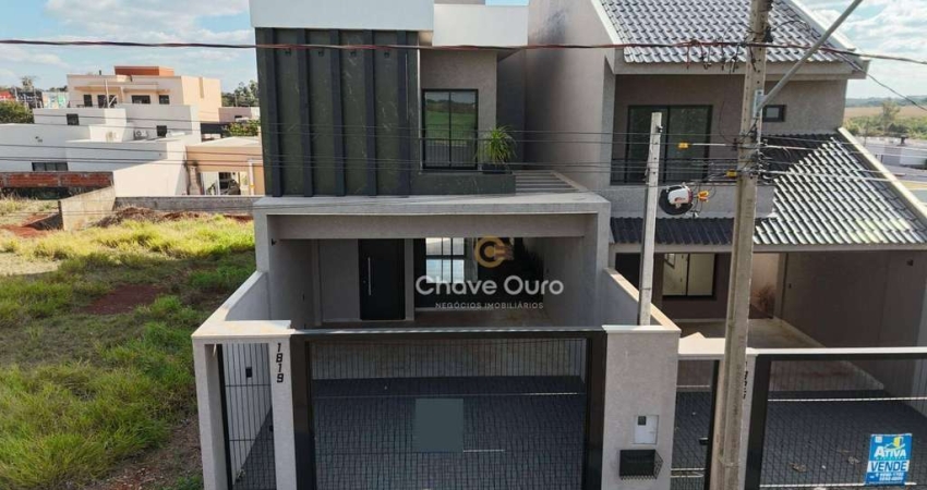 Sobrado com 3 dormitórios à venda, 142 m² por R$ 710.000,00 - Tocantins - Toledo/PR