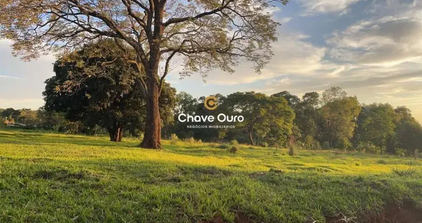 Terreno à venda no Lago Azul, Cascavel 
