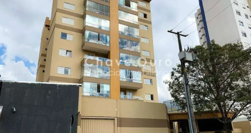 Apartamento com 3 dormitórios à venda, 114 m² por R$ 620.000,00 - Centro - Cascavel/PR