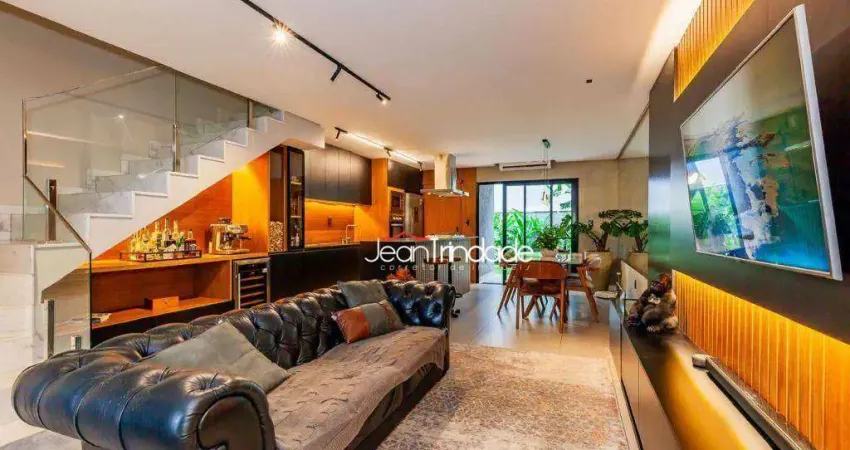 Sobrado com 3 dormitórios à venda, 125 m² por R$ 990.000 - Mont´Serrat - Canoas/RS