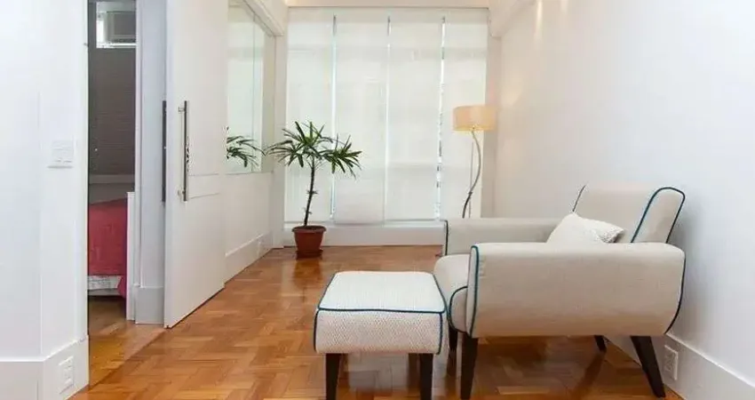 Apartamento para venda com 100 metros quadrados com 3 quartos em Leme - Rio de Janeiro - RJ