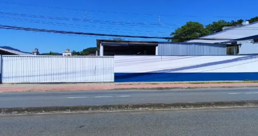 Alugo Galpão com Amplo Terreno, Bairro Itoupava Norte