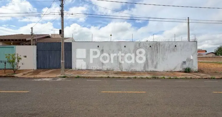 Espaço Perfeito para Construir: Terreno Plano de 850m² Murado e Próximo ao Shopping Iguatemi.