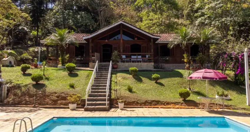 Sitio/Granja/Casa a venda com piscina Zona Norte Juiz de Fora MG