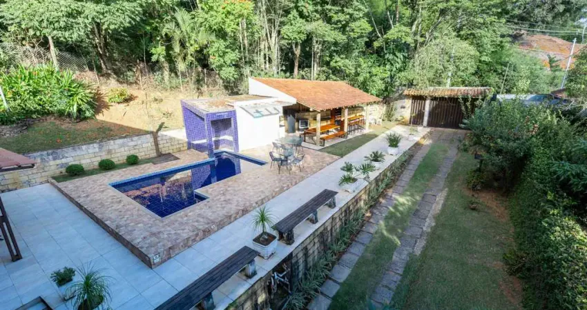 Casa luxo a venda com churraqueira e piscina no aeroporto novo horizonte juiz de fora - mg