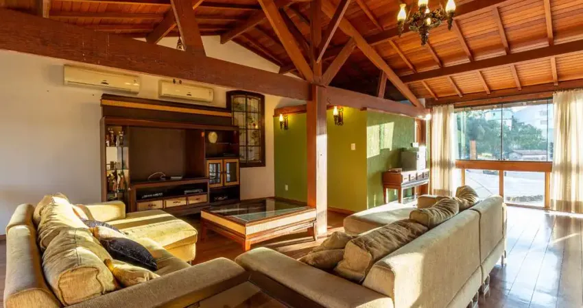 Casa a venda 4 quartos com piscina e churrasqueira no bairro alto dos passos juiz de fora mg