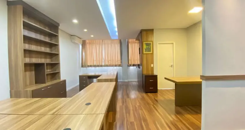 Sala comercial mobiliada a venda no centro de juiz de fora-mg