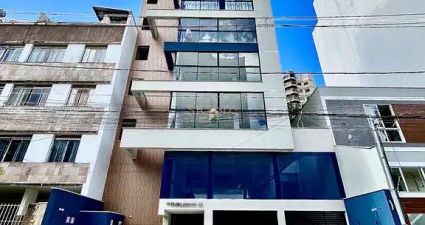 Apartamento à Venda 3 quartos com 2 suítes, em prédio de 1 por andar