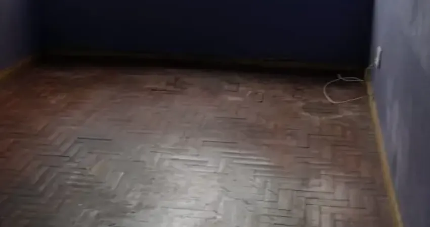 Vendo Ótimo apartamento 2 quartos com dependência, vista Parque de Realengo