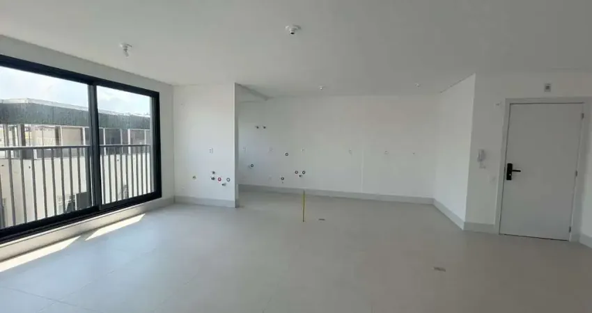 APARTAMENTO COM 3 SUÍTES NO CONDOMÍNIO D/MYS HOME- ESTREITO/SC