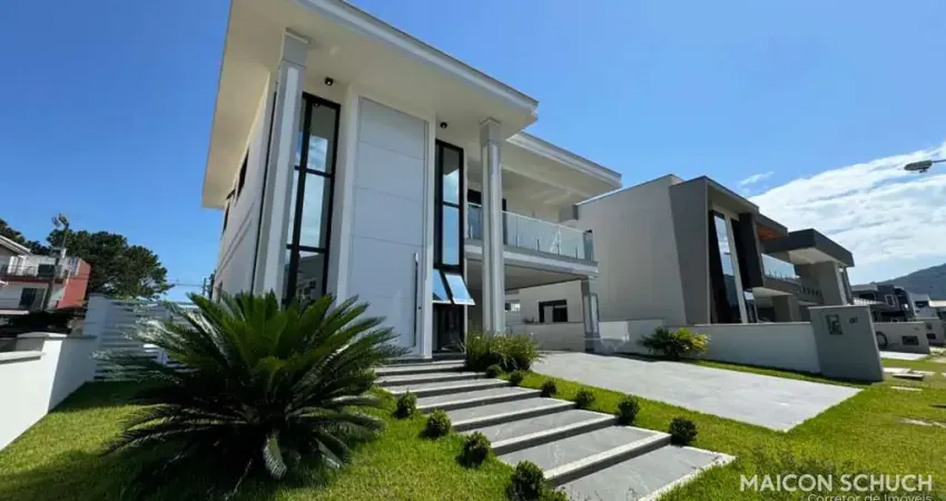 CASA 4 SUÍTES NO CONDOMÍNIO FECHADO ILHA DAS LARANJEIRAS, FLORIANÓPOLIS/SC