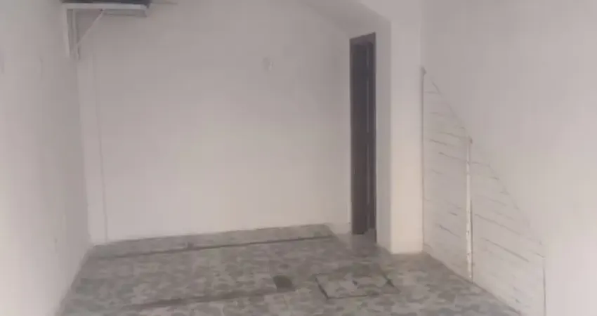 Alugo ótimo ponto comercial na principal rua de luis anselmo