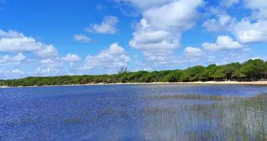 fazenda com 47 hectares em Nísia floresta com duas lindas lagoas uma estrutura esuberante etc.