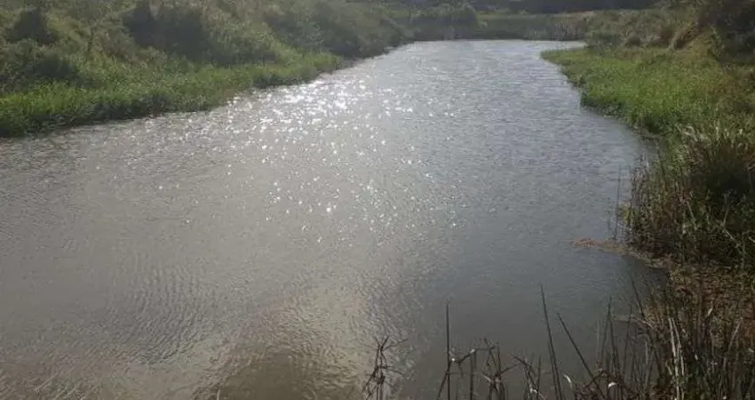 Ótima Fazenda em monte alegre com 20 hectares com o rio Trairi