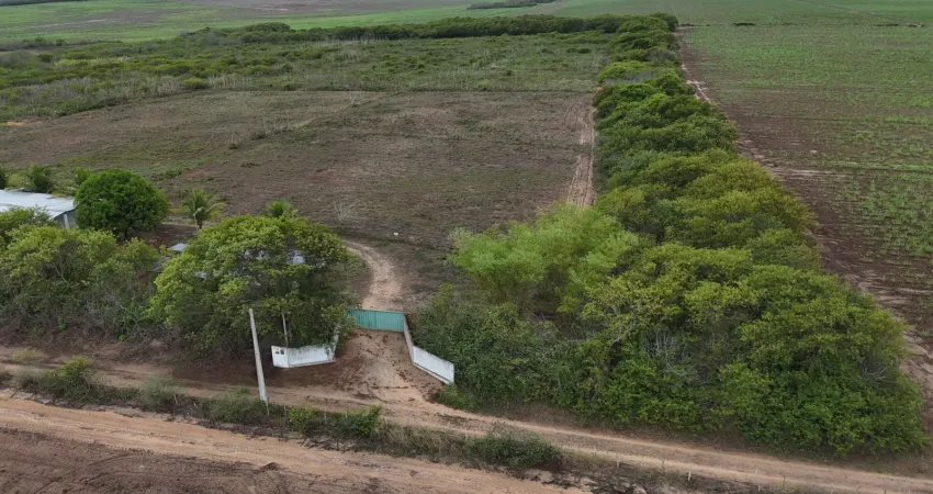 Granja com 16 hectares com uma excelente estrutura terra para irrigação e criação