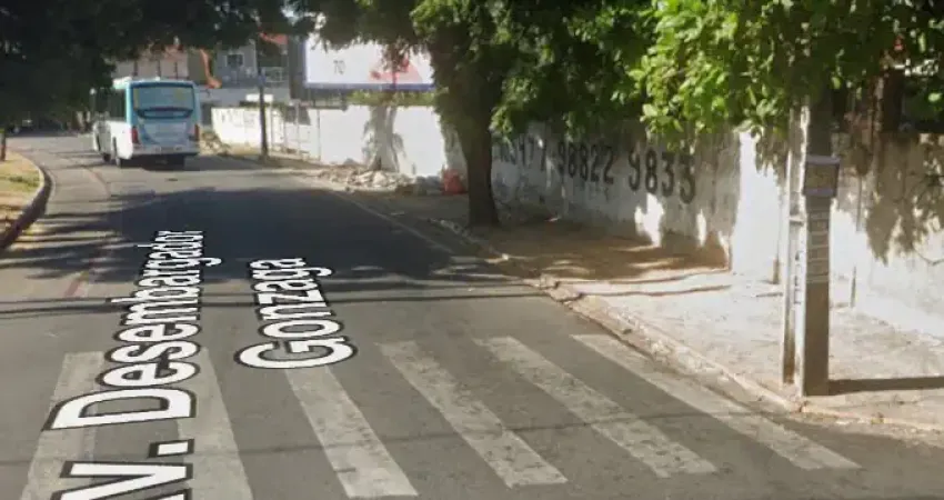 Terreno na av. desembargador gonzaga, comercial em frente amc