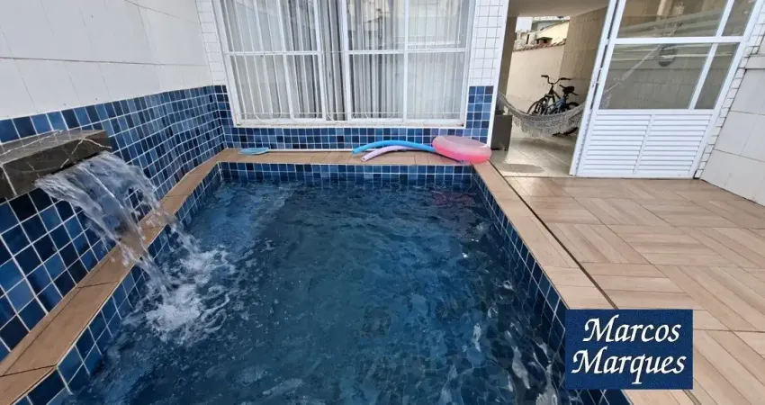 Casa térrea próxima à praia com 3 dormitórios na ponta da praia