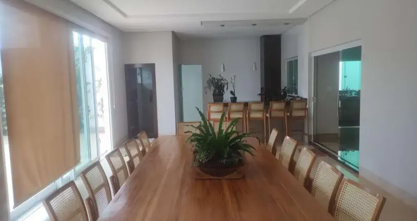 Casa para Venda em Patos de Minas, CHÁCARAS CAIÇARAS, 4 dormitórios, 4 suítes, 1 banheiro, 4 vagas