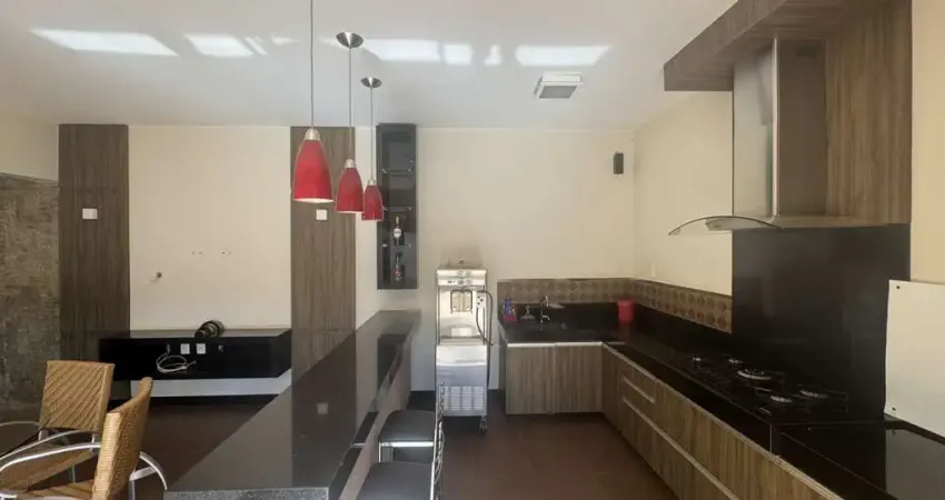 Casa para Venda em Patos de Minas, AURÉLIO CAIXETA, 3 dormitórios, 2 suítes, 2 banheiros, 5 vagas