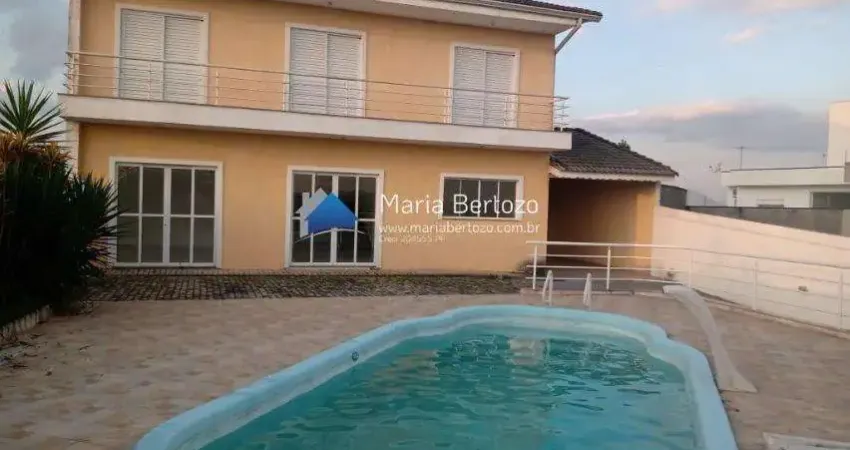 Casa em Condomínio para Venda em Igaratá, Centro, 4 dormitórios, 2 suítes, 4 banheiros, 4 vagas