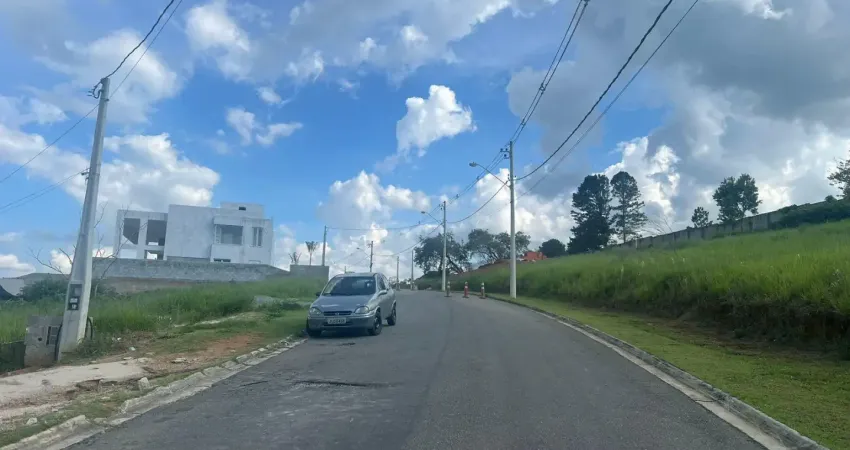 Excelente terreno à venda em condomínio fechado, na cidade de santa isabel.